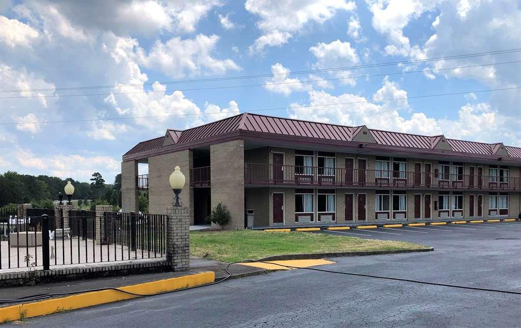 Red Roof Inn Petersburg - Fort Lee Exterior photo