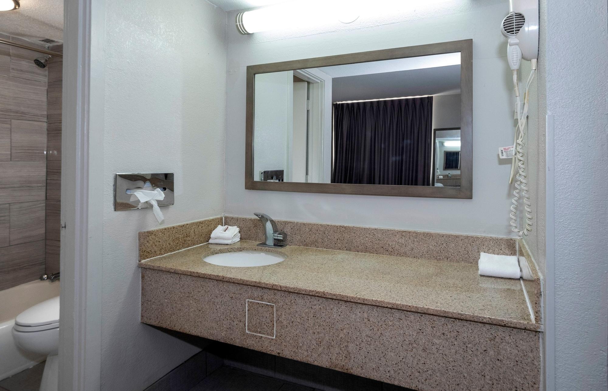 Red Roof Inn Petersburg - Fort Lee Exterior photo