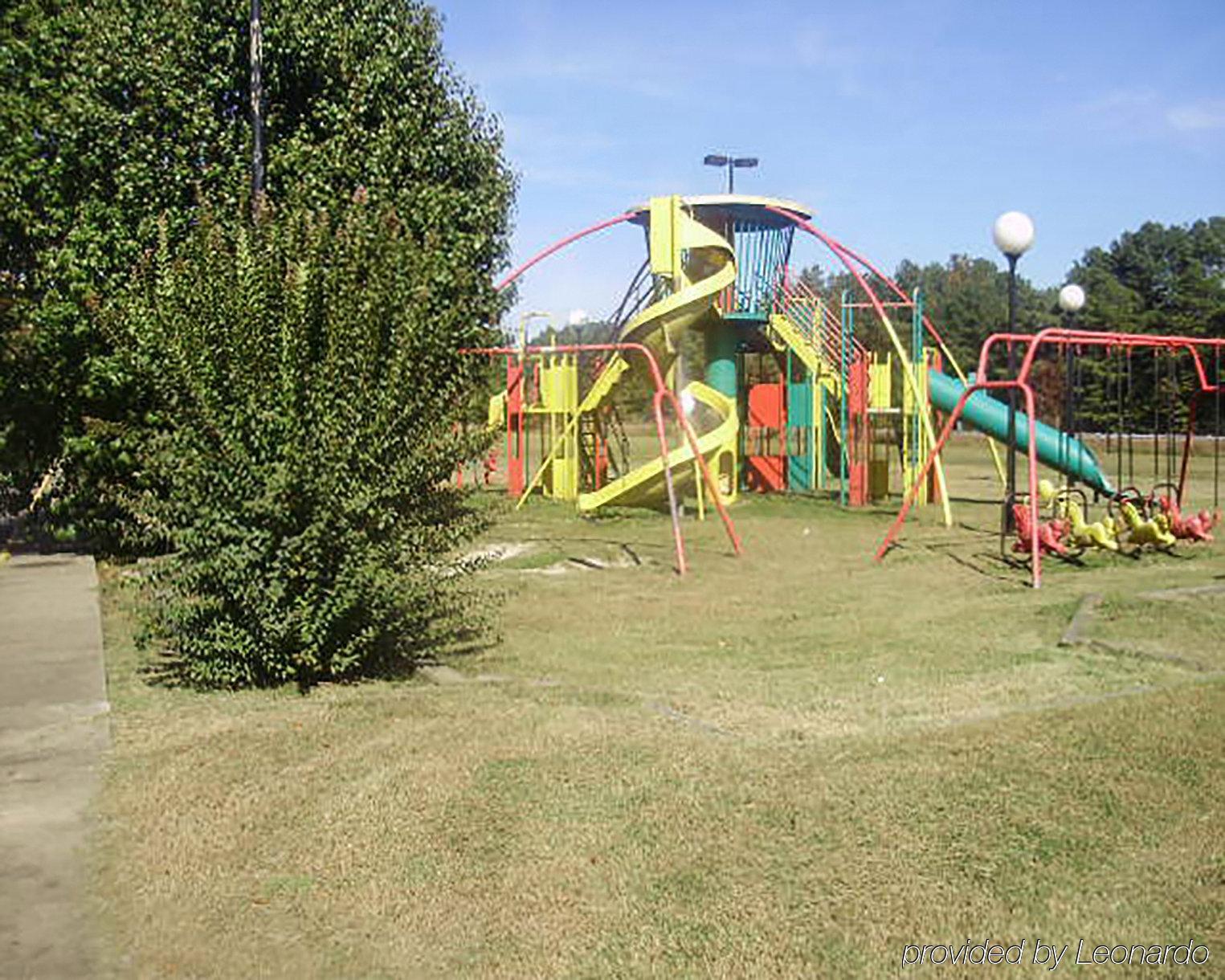 Red Roof Inn Petersburg - Fort Lee Exterior photo
